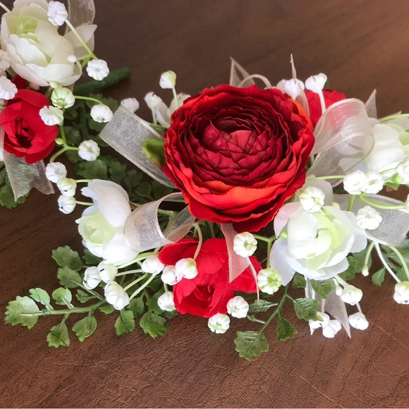 HAND CRAFTED Silk Floral Wrist Corsage and Matching Boutonnière - Picture 2 of 5